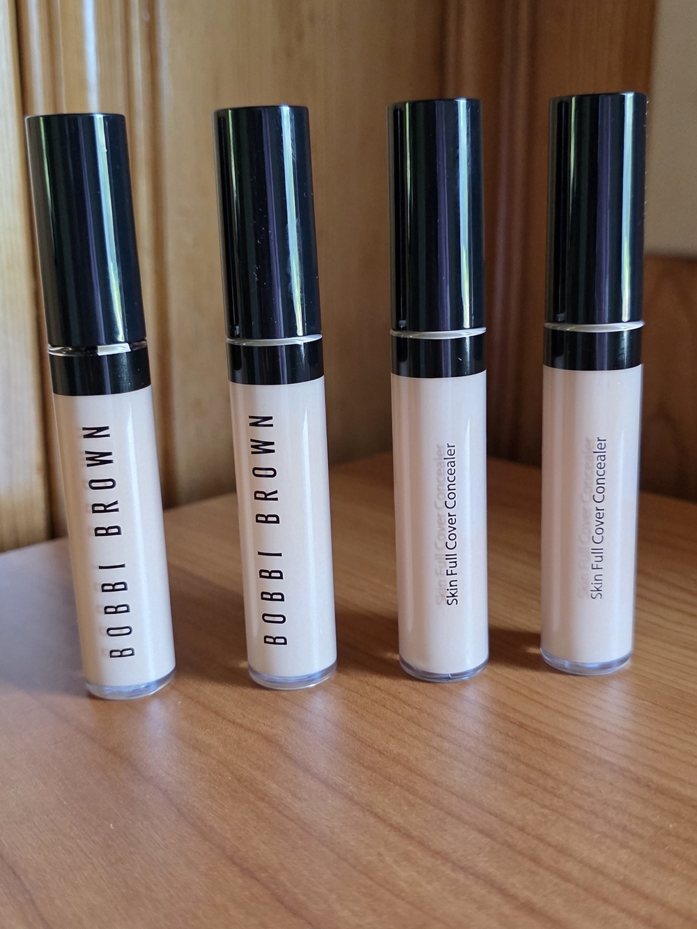 Bobbi Brown Skin Full Cover Concealer - Warm Ivory